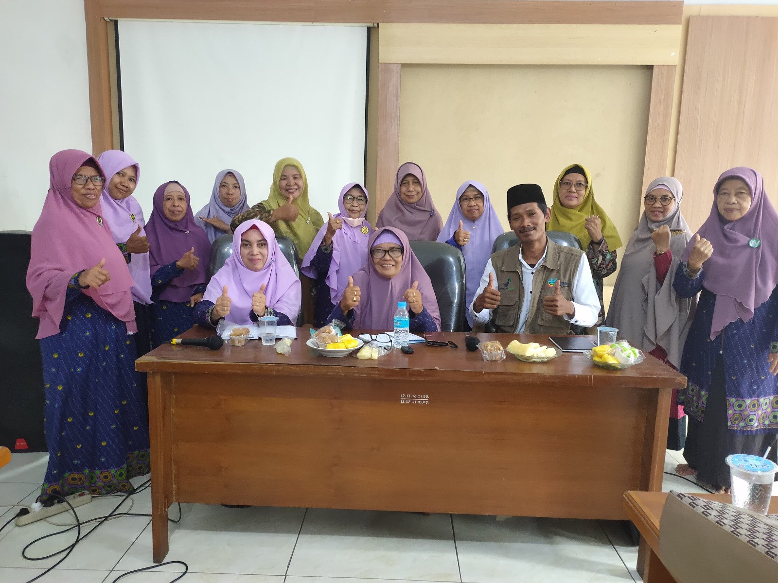 Sosialisasi Sertifikasi Halal dan Keamanan Pangan UMKM Binaan Aisyiyah Kabupaten Ngawi
