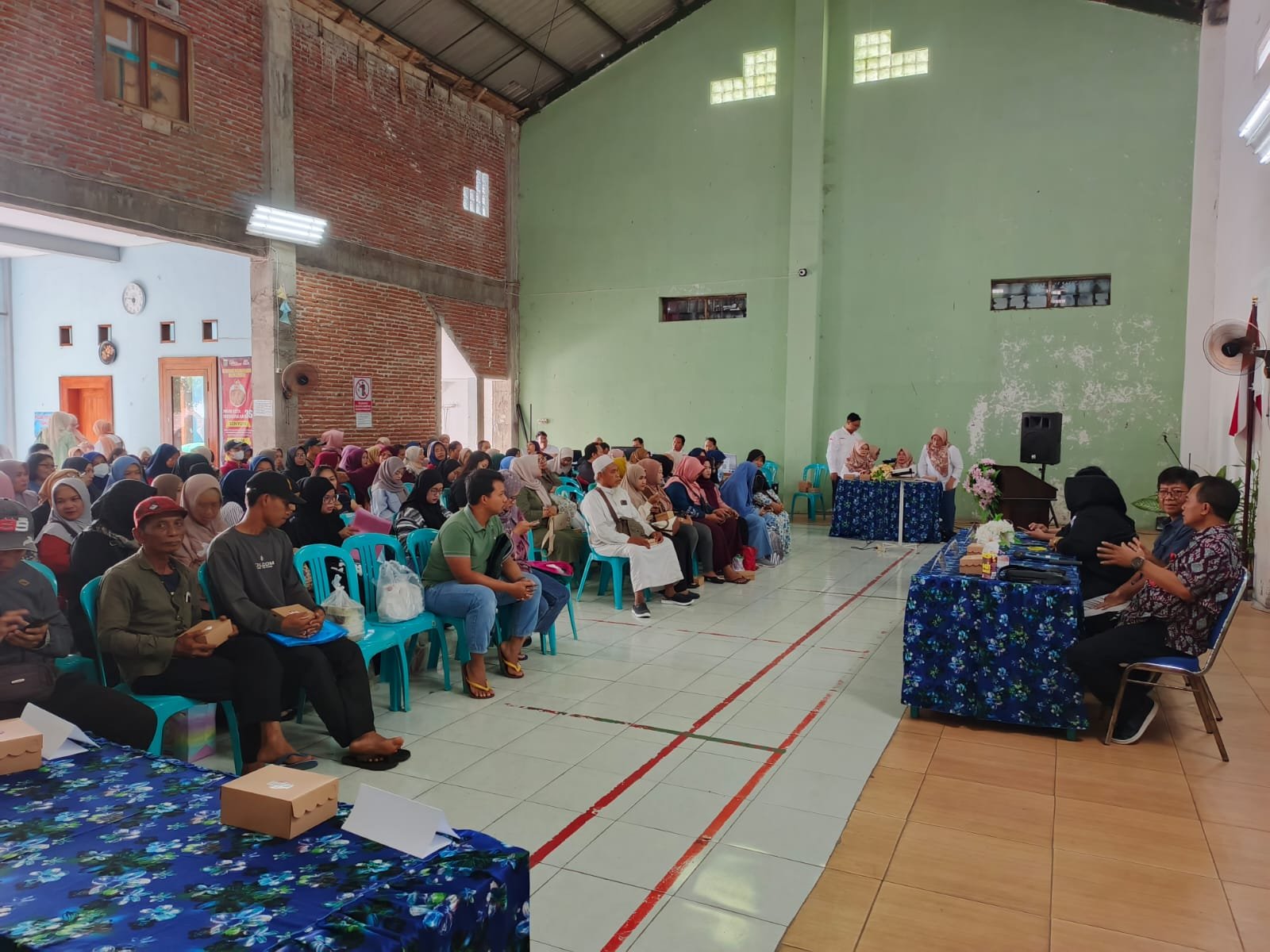 Penyerahan 300 NIB dan Sosialisasi MERK, PIRT, HALAL bagi Pelaku Usaha Kecamatan Dau, Kabupaten Malang, Provinsi Jawa Timur